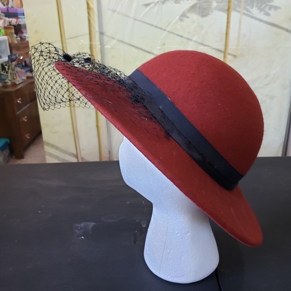 Fascinator Ladies Hat - Picture 7 of 9